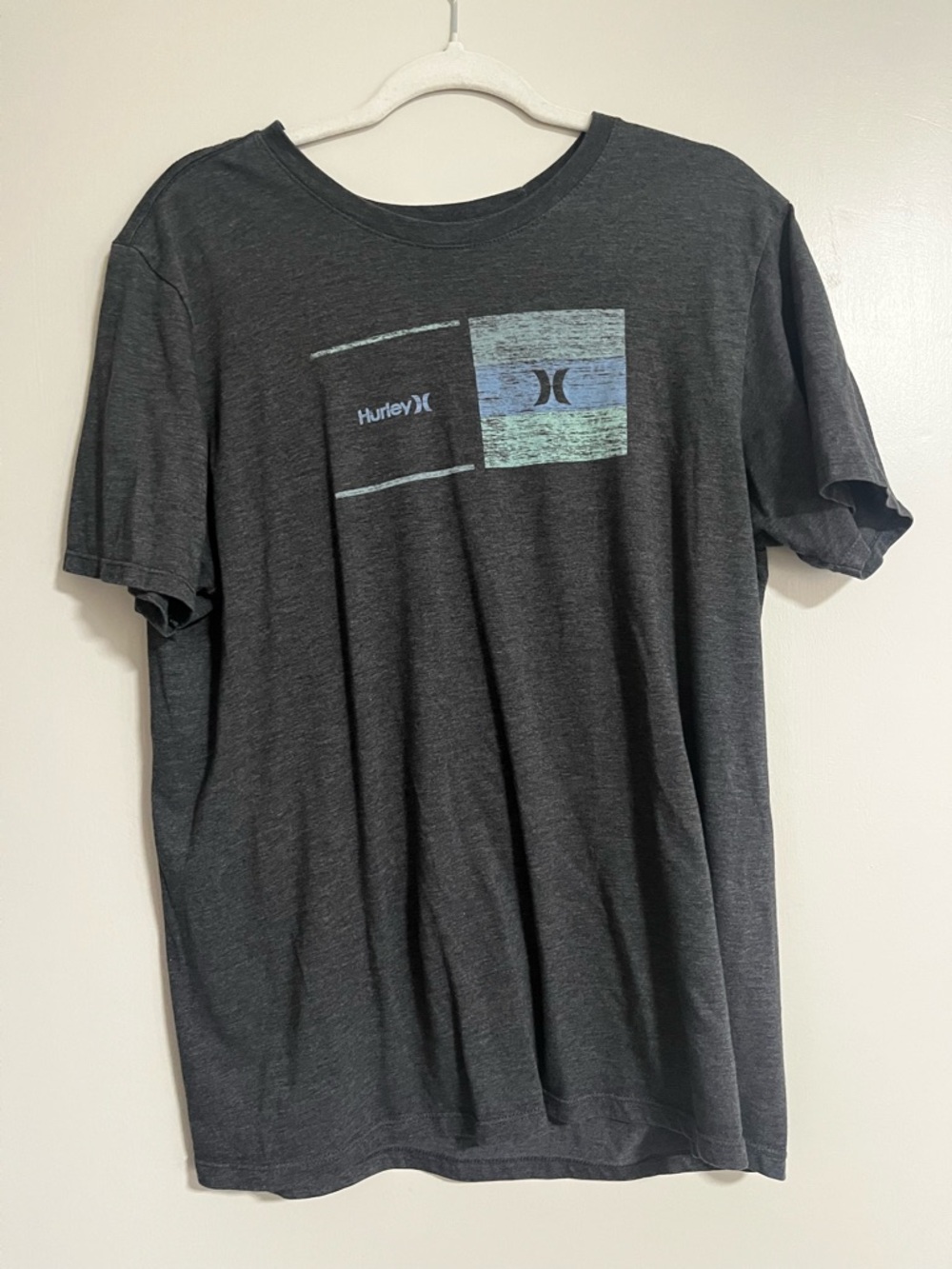 Hurley Men's Dark Charcoal Graphic Short Sleeve Tee